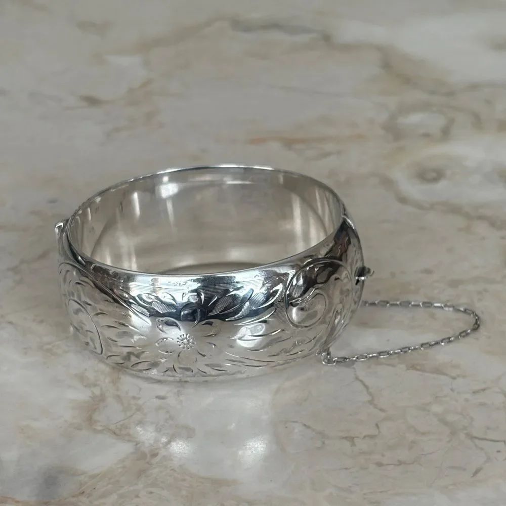 Vintage 925 Sterling Silver Floral Engraving 1” Wide Hinged Cuff Bracelet
